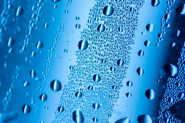 Gotas de agua en el vaso —  Fotos de Stock