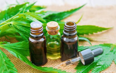 Esrar ot ve yaprak tedavisi için