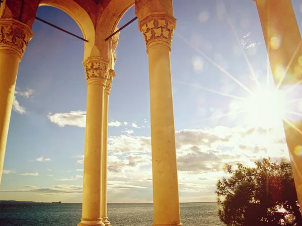 Glorieux Coucher Soleil Sur Mer Depuis Ancien Belvédère Sur Côte — Photo