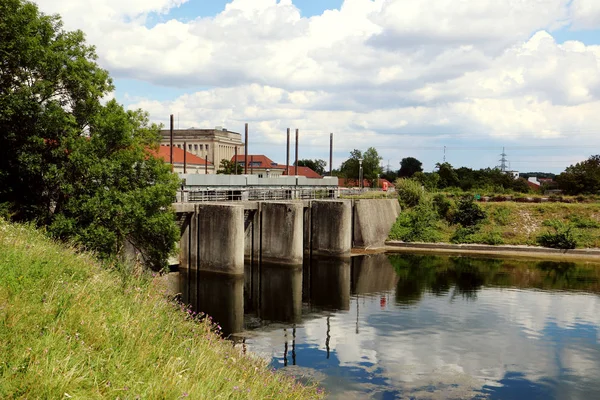 Ismaninger Speichersee Lago Artificial Cerca Munich Con Una Central Eléctrica — Foto de Stock