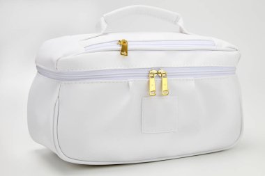 Necessaire çanta beyaz arka plan üzerinde izole çeşitli kullanım için 