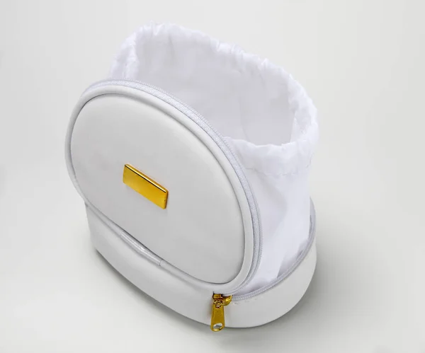 Necessaire Τσάντα Για Διαφορα Χρήση Που Απομονώνονται Λευκό Φόντο — Φωτογραφία Αρχείου