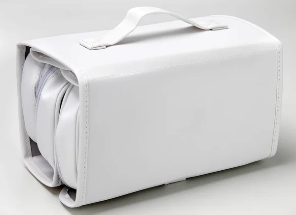 Sac Necessaire Pour Usage Divers Isolé Sur Fond Blanc — Photo