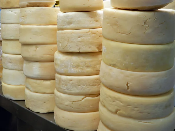 Сыр Canastra Крыше Магазина Центральном Рынке Белу Фонте Минас Жерайс — стоковое фото