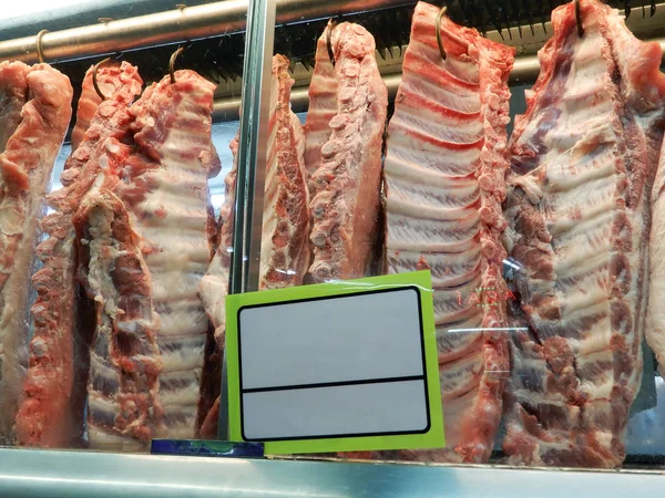 Costillas Cerdo Frescas Escaparate Carnicería — Foto de Stock