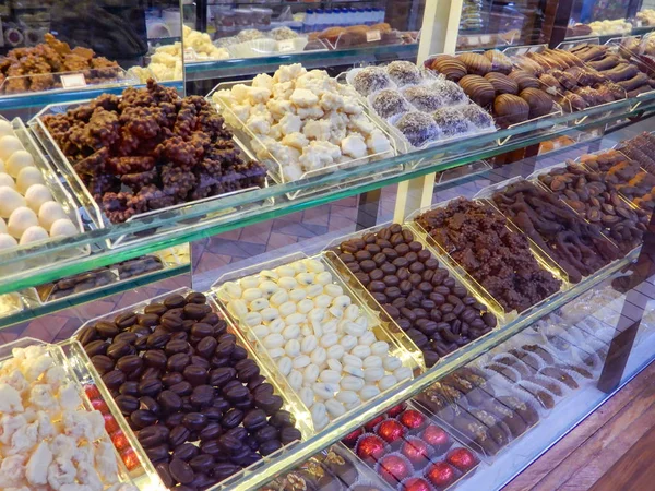 Vitrine Chocolates Alimentos — Fotografia de Stock