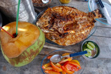 Kavrulmuş balık ızgara