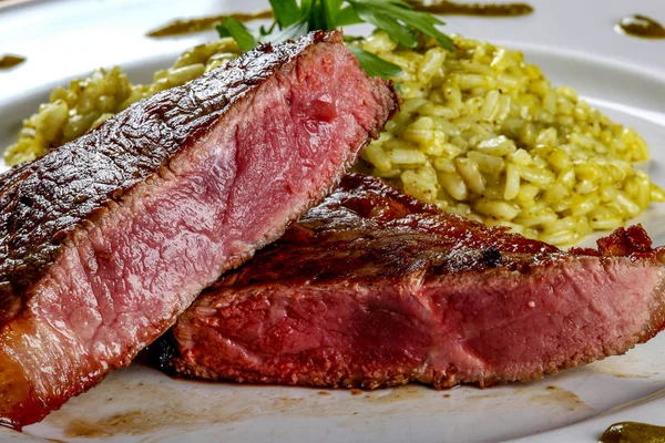 Risotto Ile Dilimlenmiş Picanha — Stok fotoğraf