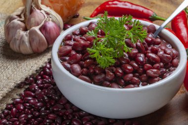 Kase pişmiş fasulye