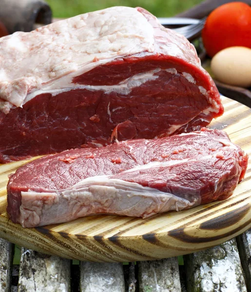 Taze Çiğ Striploin Biftek — Stok fotoğraf