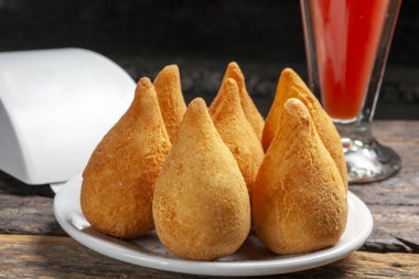 Tavuk Coxinha, Brezilya aperatifi.