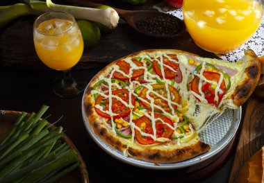 Pizza Margherita yapılan ile domates, Mozzarella