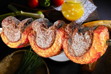 Picanha, geleneksel Brezilya sığır eti kesimi.