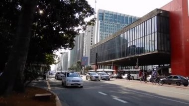 Sao Paulo, Brezilya-Circa 28 Mayıs 2019: Sao Paulo Sanat Müzesi (Portekizce, Sao Paulo Sanat Müzesi, veya MASP) Sao Paulo, Brezilya kentinde Paulista Caddesi üzerinde bulunan. 