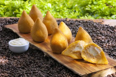 Tavuk Coxinha, Brezilya aperatifi.