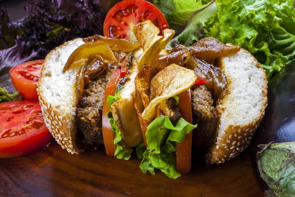 Homemade Gourmet Burger Delicious Fresh Ingredients — Stock Photo, Image