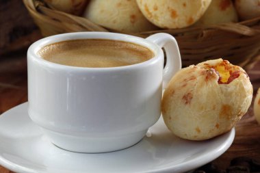 Brezilyalı Aperatif peynir ekmek