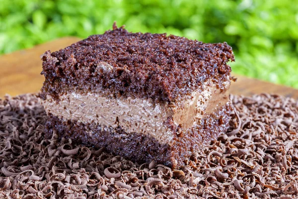 Порция шоколадного торта — стоковое фото