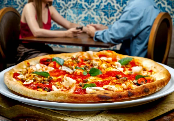 Delicious Seafood Pizza Italian Food — Stock Photo, Image