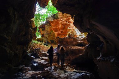Matozinhos, Minas Gerais 'deki Cerca Grande Eyalet Parkı' ndaki arkeolojik mağara.