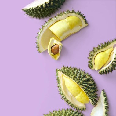 Pastel mor arka plan, Tayland meyvelerden kralı durian taze kesilmiş