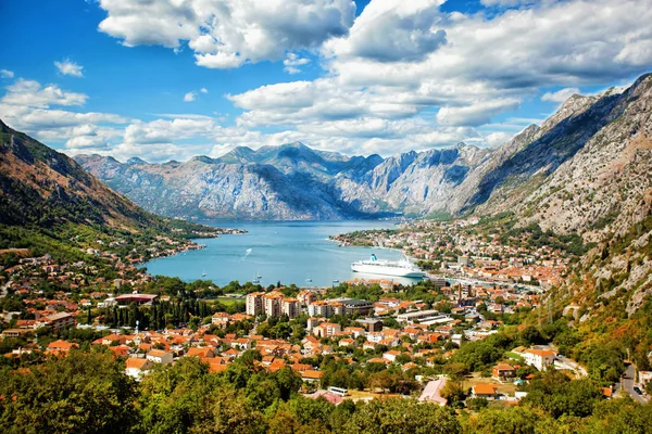 Kotor Egy Gyönyörű Nyári Napon Montenegró — Stock Fotó