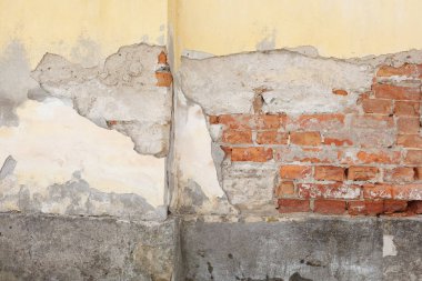 gölge eski ortaçağ sıva ve tuğla duvar