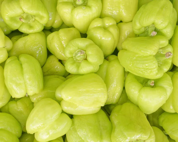 Βιολογικές Πράσινες Πιπεριές Κάτοψη Φόντο Τροφίμων — Φωτογραφία Αρχείου