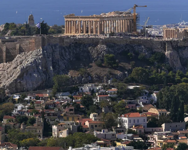 Афины Греция Старый Район Плака Холмом Акрополис — стоковое фото