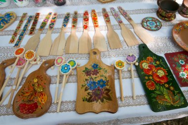 El yapımı folklor ahşap mutfak mallar, maça ve panoları, Satılık Fuar, geleneksel sanat