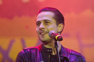 Vinnitsa, Ukrayna - 13.10.2018: vardır, Nazar Khaidar Hassan, Ukrayna hip-hop şarkıcısı gülümseyen sahiptir onun popülerlik RoHS çeşme sezon kapanış konserinde