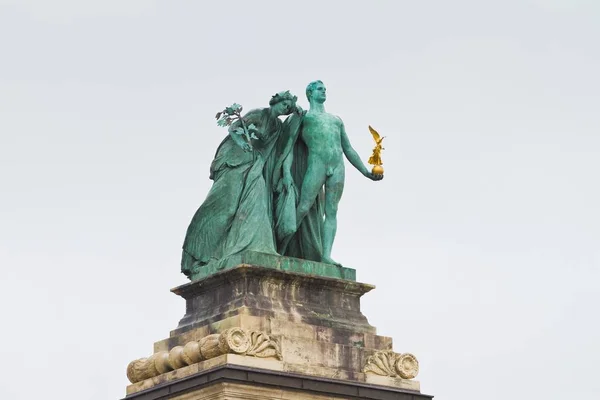 Budapeste Hungria 2019 Praça Dos Heróis Hosok Tere Complexo Estátuas — Fotografia de Stock