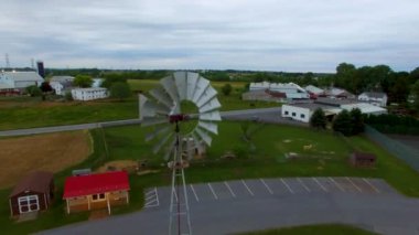 Amish kırsal Windmill dron tarafından