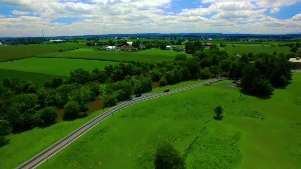 Aeronave Drones Através Campo Amish — Vídeo de Stock