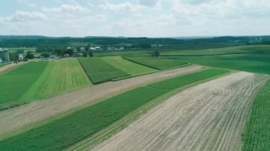Amish kırsal ve Drone tarafından görüldüğü gibi tarım arazileri