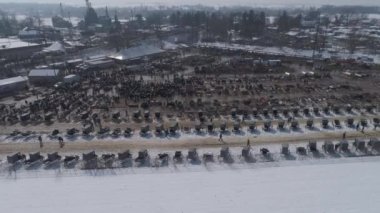 Çamurda Bir Amish Kış Çamur Satışı Havadan Görünümü