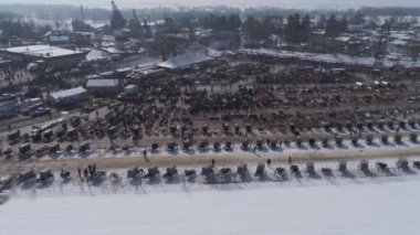 Çamurda Bir Amish Kış Çamur Satışı Havadan Görünümü