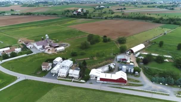 Luftaufnahme Einer Amish Farm Frühling Aus Der Sicht Einer Drohne — Stockvideo