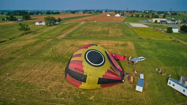 Aerial View of Hot Air Balloons Trying to Launch in a Wind as Se — Stock Photo, Image