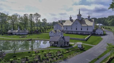 Cupola ile Eski Ahırlar