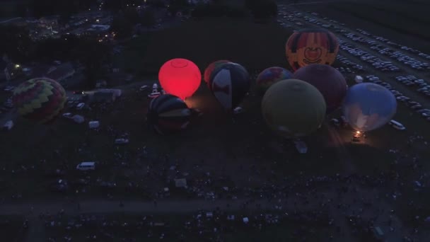 Vista Aérea Festival Balão Quente Noite Disparando Propano Criando Brilho — Vídeo de Stock