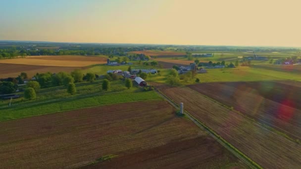 Aerial View Amish Farmlands Late Afternoon Beautiful Sunny Spring Day — Stok Video