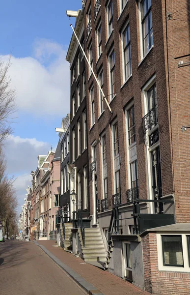 Улица Историческими Домами Старом Центре Амстердама Голландия — стоковое фото