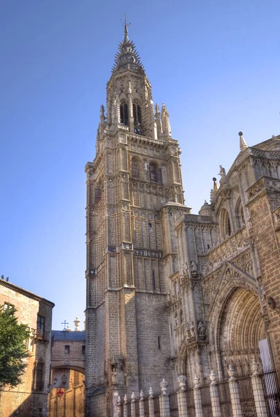 Tornet Berömda Katedralen Den Historiska Staden Toledo Spanien — Stockfoto