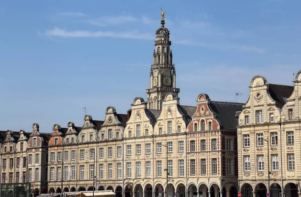 Historyczne Szczyty Domów Wieża Katedry Grand Place Arras Francja — Zdjęcie stockowe