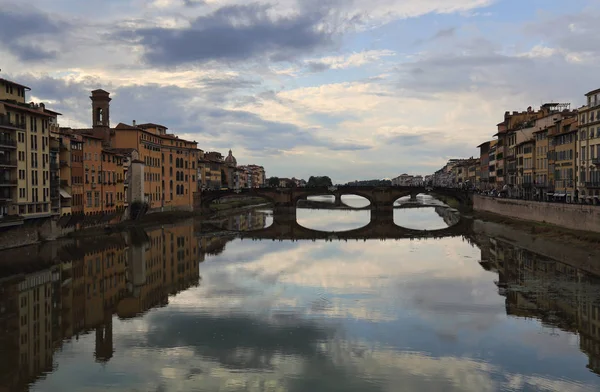 Florence Italië September 2017 Ponte Santa Trinita Brug Rivier Arno — Stockfoto