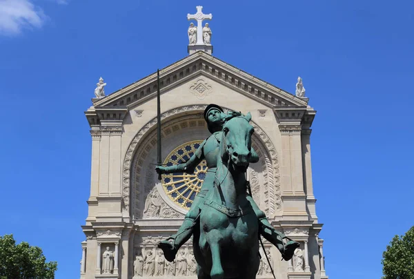 Estatua Histórica Juana Arco Frente Iglesia San Agustín París Francia — Foto de Stock