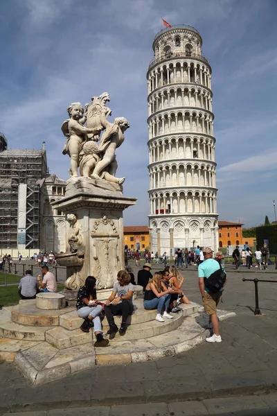 Pisa Talya Eylül 2017 Genç Turistlerin Dinlenme Pisa Talya Eylül — Stok fotoğraf