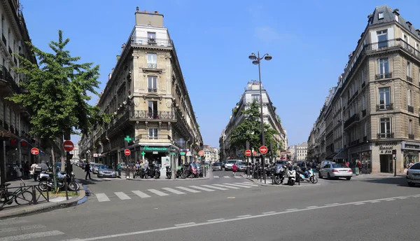 Paris France Mai 2018 Verkehr Auf Der Rue Saint Petersbourg — Stockfoto
