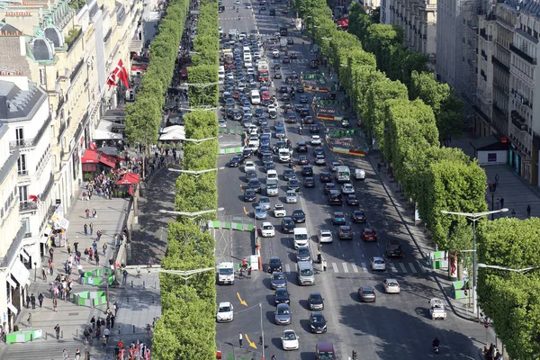 Champs Elysees caddesi Paris, Fransa — Stok fotoğraf